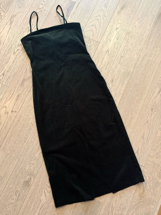 Zara Dresses & Skirts - Zara Hunter Green Midi Velvet Dress with Thin Straps
